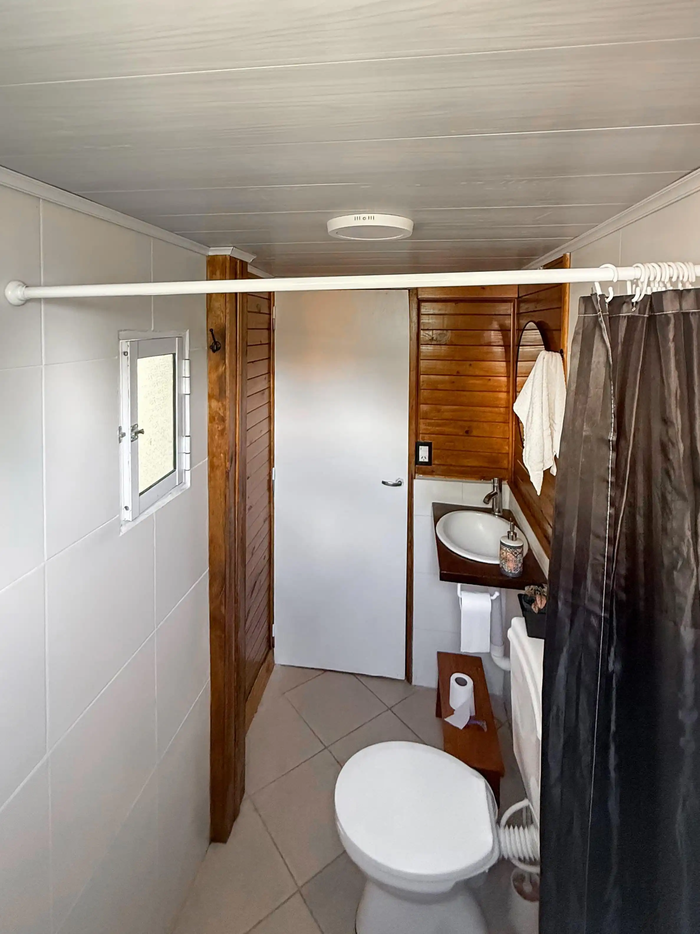 Casa B — baño