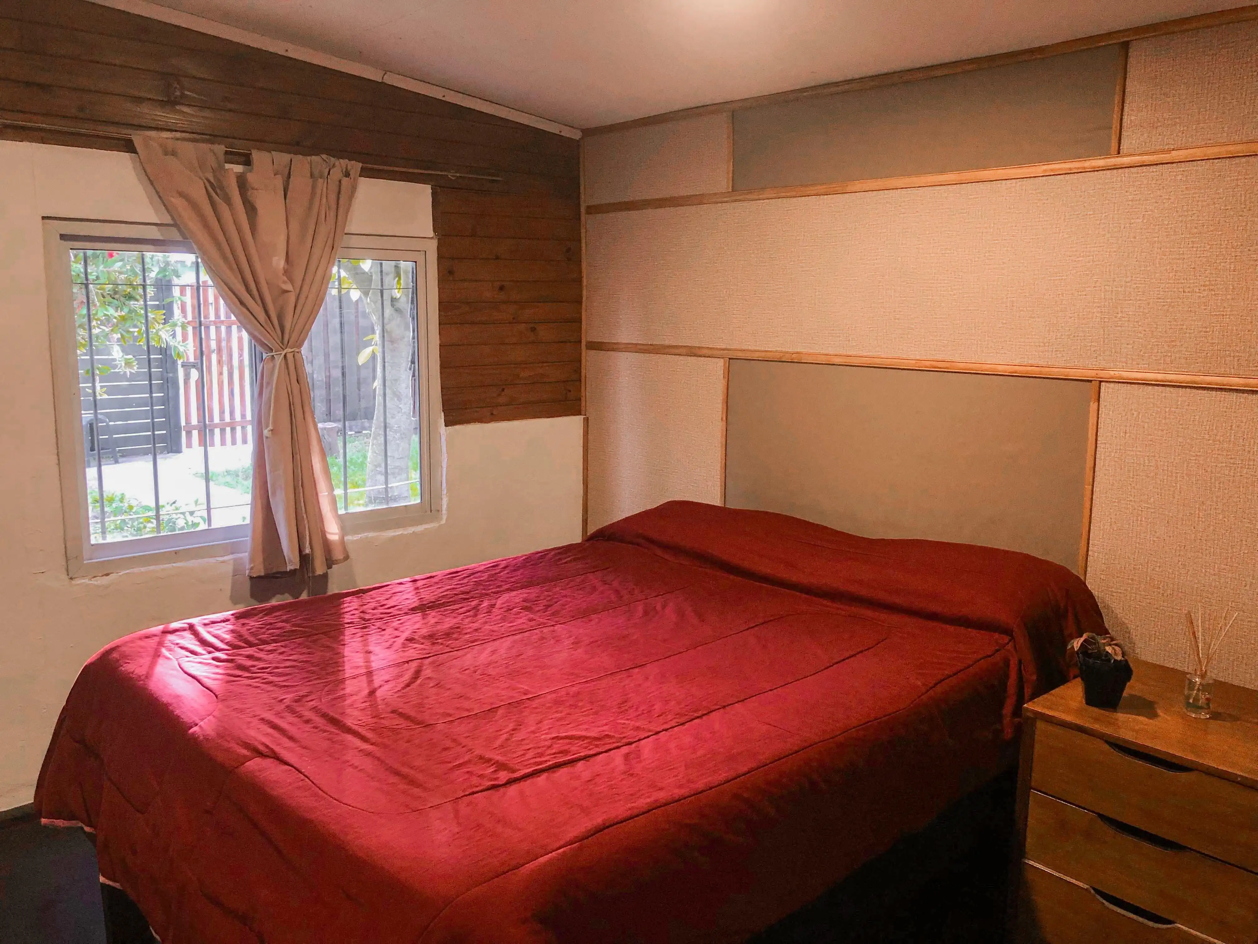 Casa B — dormitorio principal